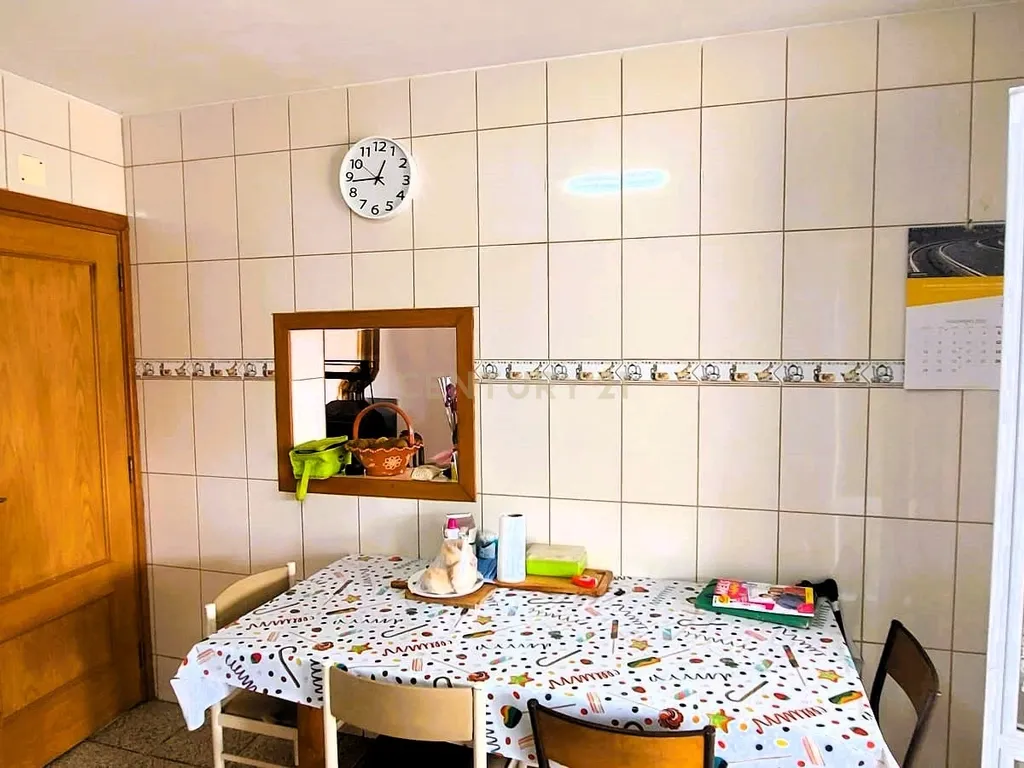 Moradia isolada com terreno - Image 8