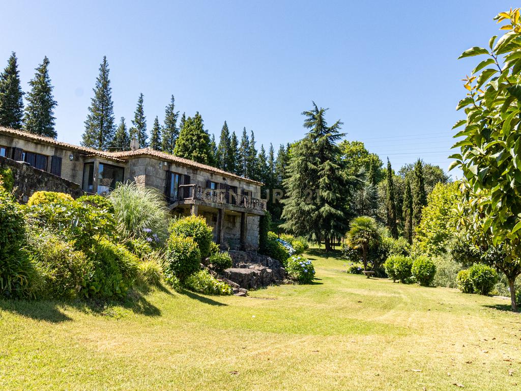 Casa das Azenhas – Charme e Exclusividade à Beira do Rio Cávado - Image 38