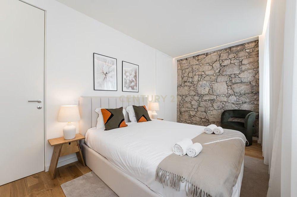 Apartamento T1 no Centro do Porto com Licença AL - Image 11