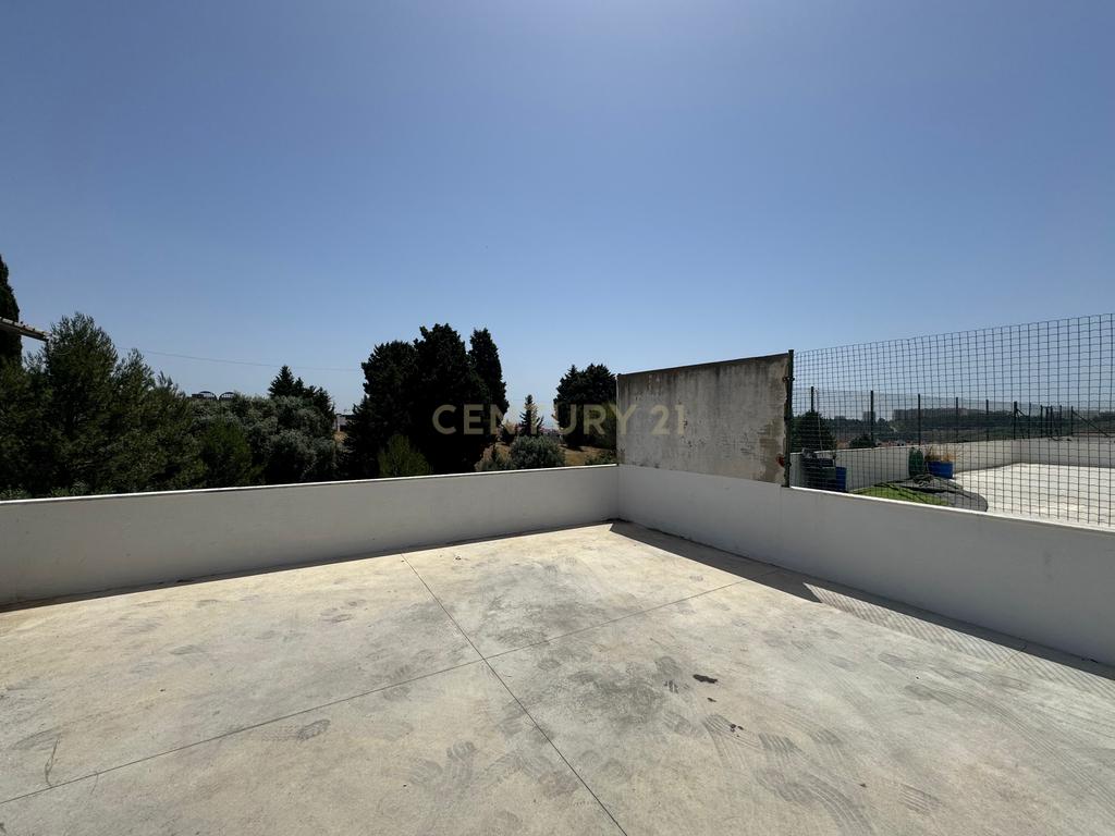 Garagem/box em Vialonga com 24m2.  - Image 7