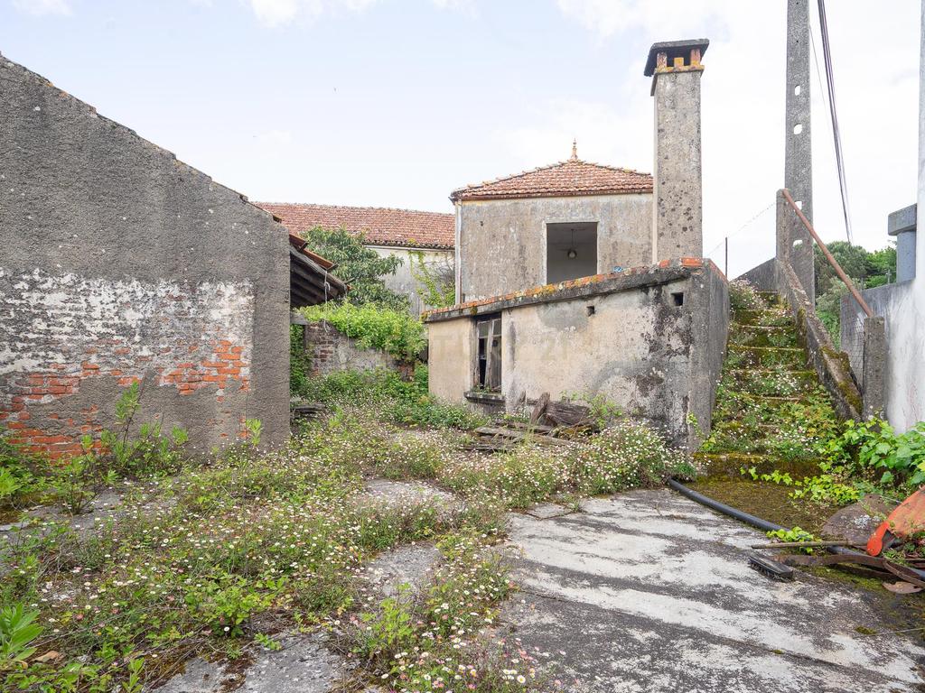 Moradia T6 antiga, para recuperar - Image 28
