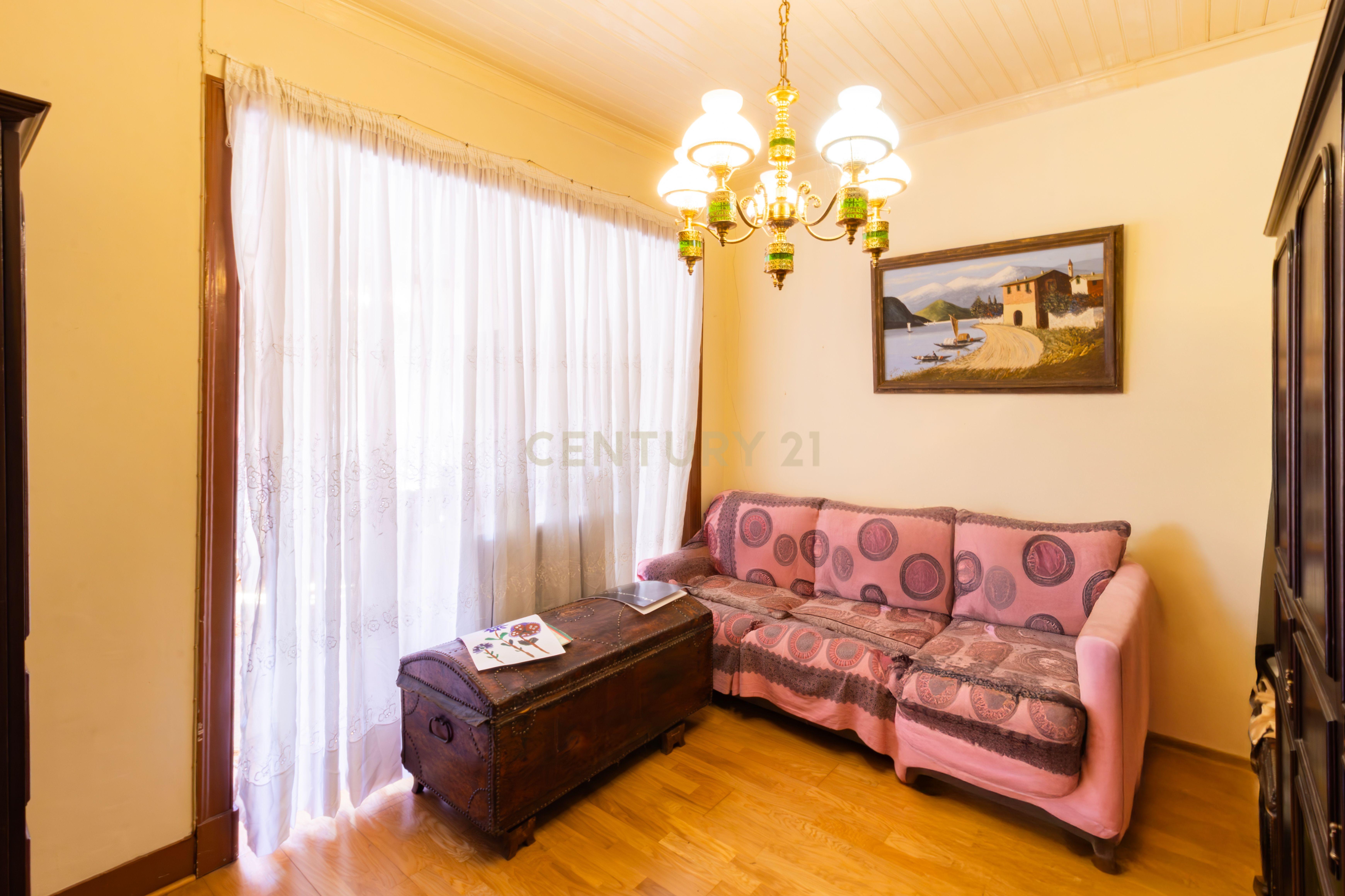 Apartamento Praça 5 Outubro Caldas da Rainha - Image 5