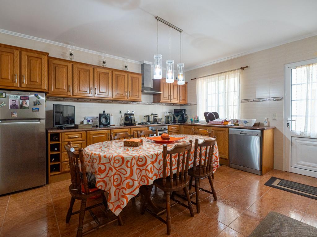 Moradia T4 na Ribeira Seca — Localização Privilegiada na Ribeira Grande - Image 13