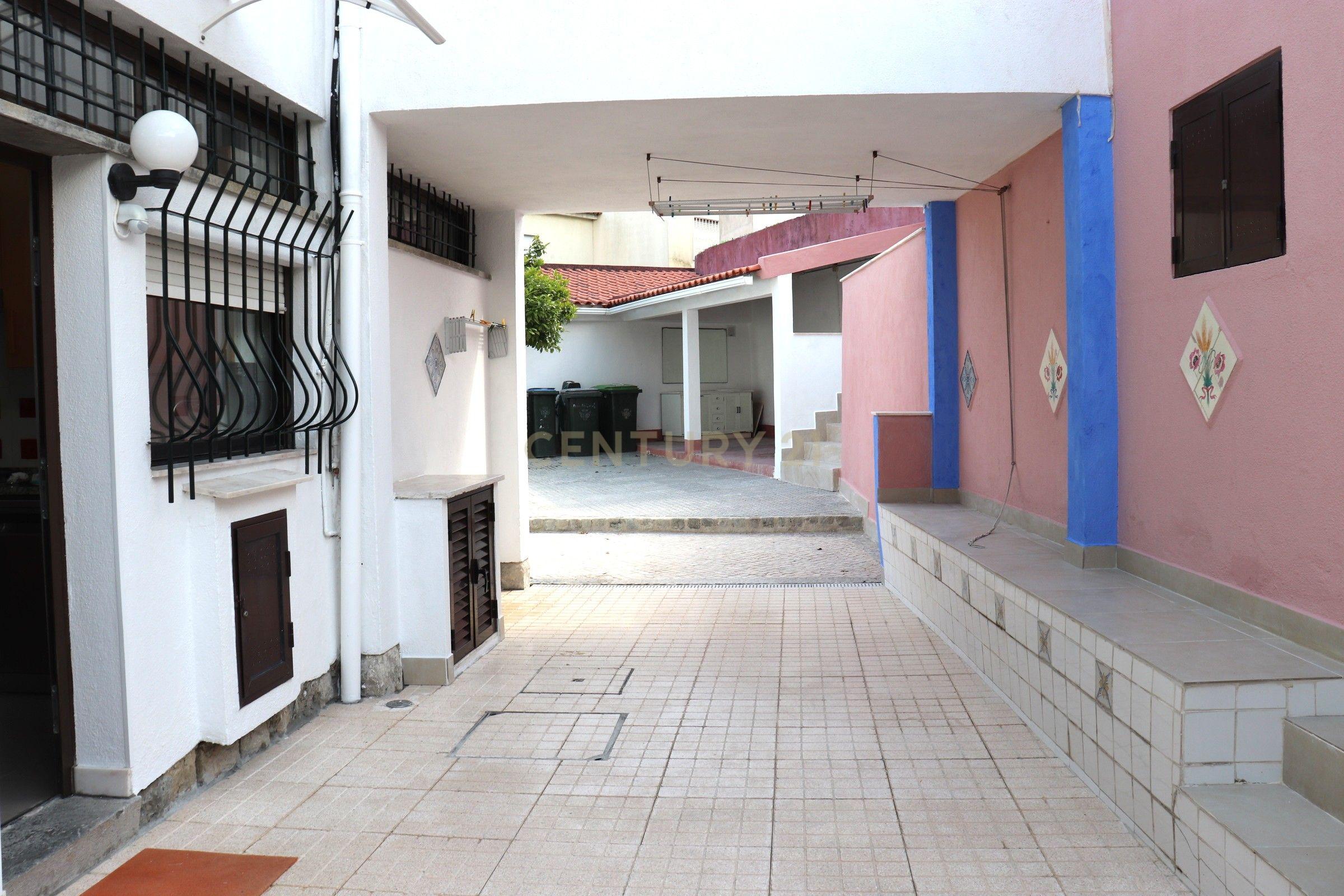 Moradia T1+1 nos Olivais Sul  - Image 19