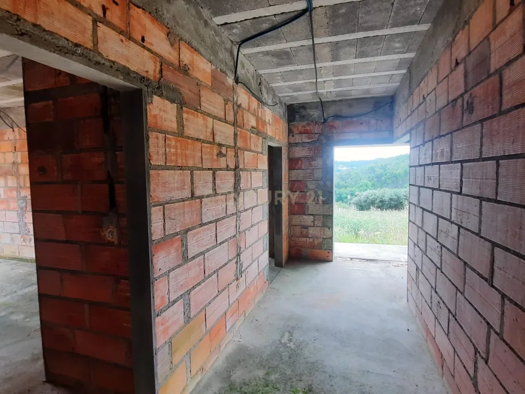 Casa moderna T3 e terreno rústico perto de Oliveira de Frades e Vouzela, preço total 125.000.00 euros! - Image 7