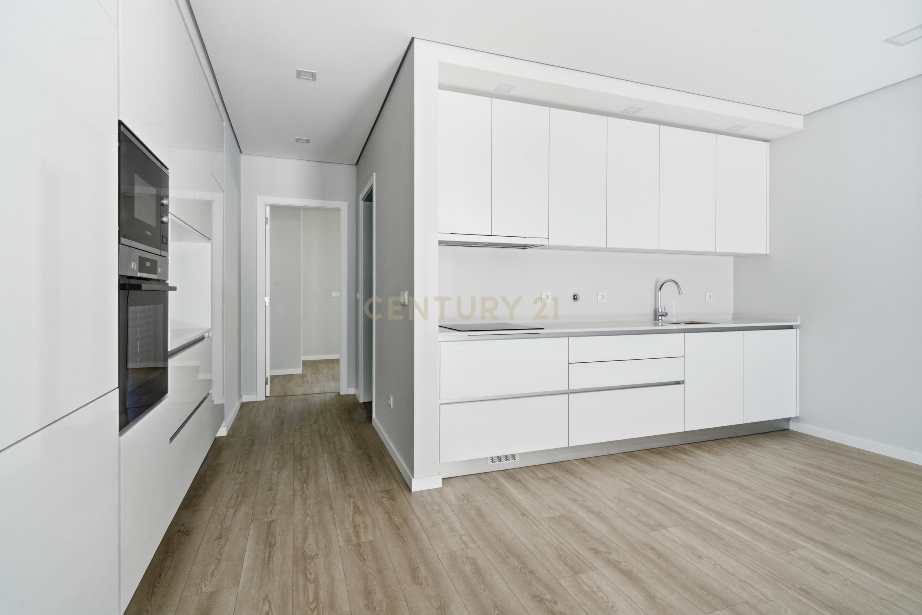 Fotografia 11 de Apartamento T2 Novo com Terraço e Lugar de Garagem em Mafra