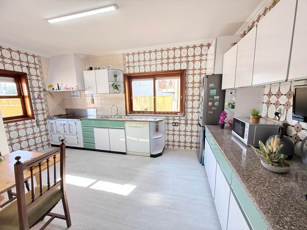 🏡 Moradia de charme junto aos Caminhos de Santiago — Localização privilegiada e elevado potencial de rentabilidade - Image 42