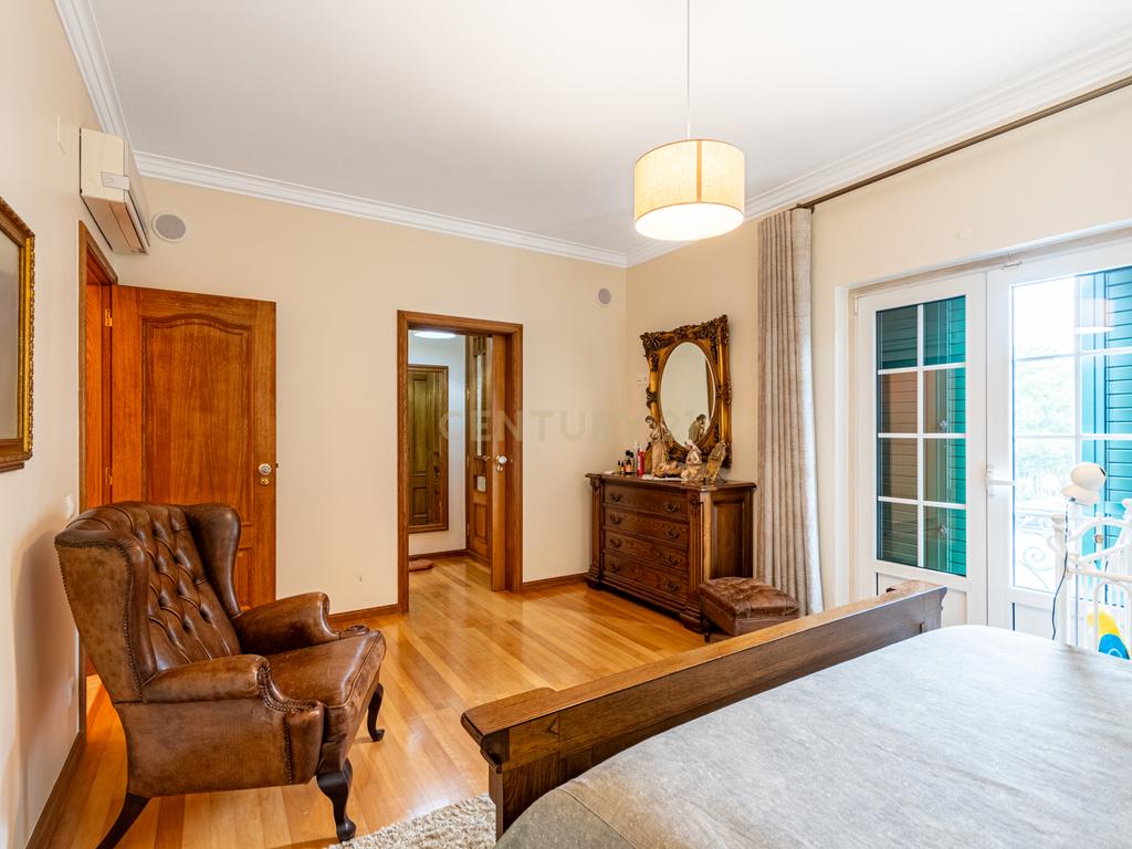 MORADIA T4 - SANTARÉM - Conforto, Elegância e Funcionalidade - Image 27