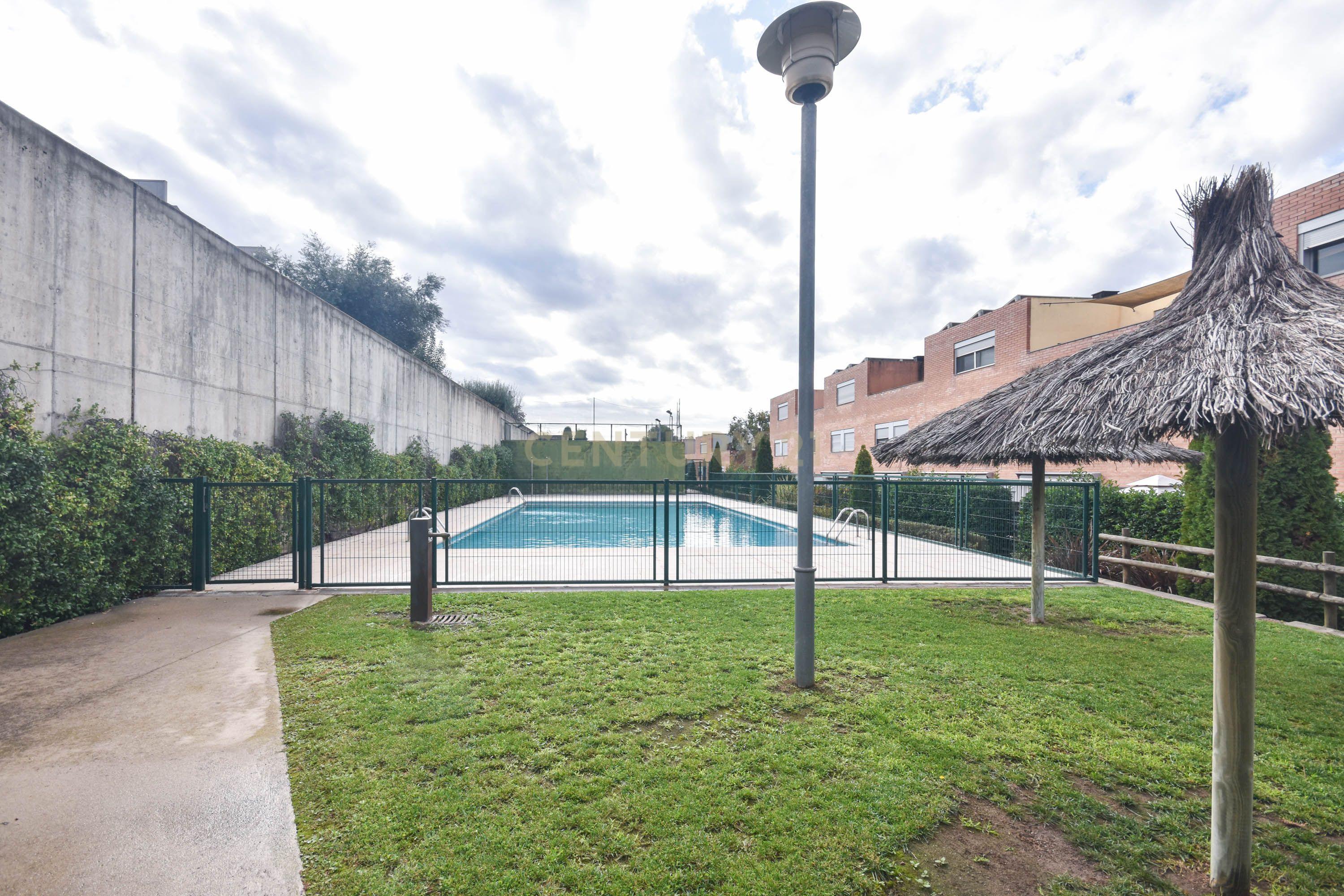Casa Moderna em Barcelona com Jardim e Piscina Comum - Image 64