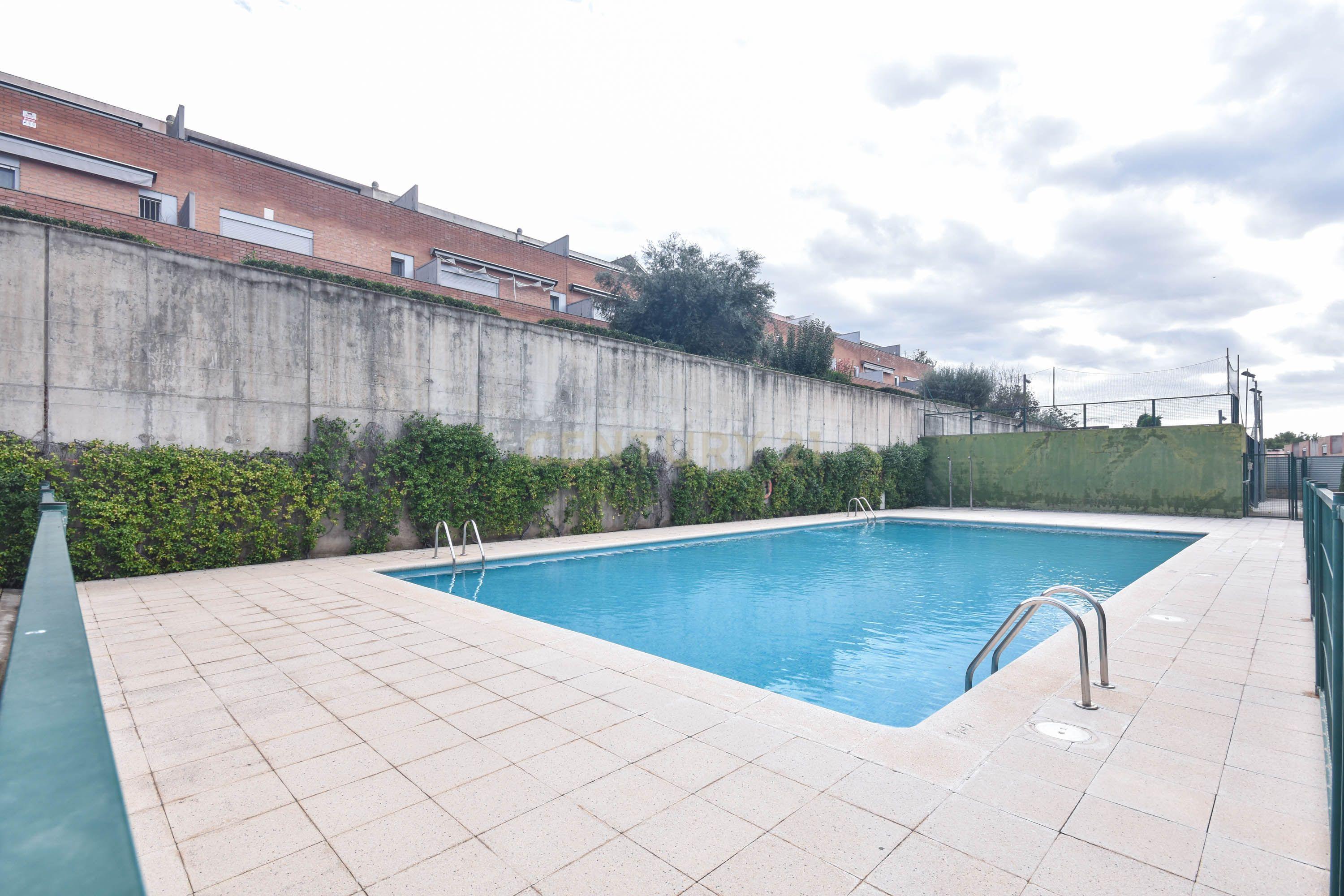 Casa Moderna em Barcelona com Jardim e Piscina Comum - Image 52
