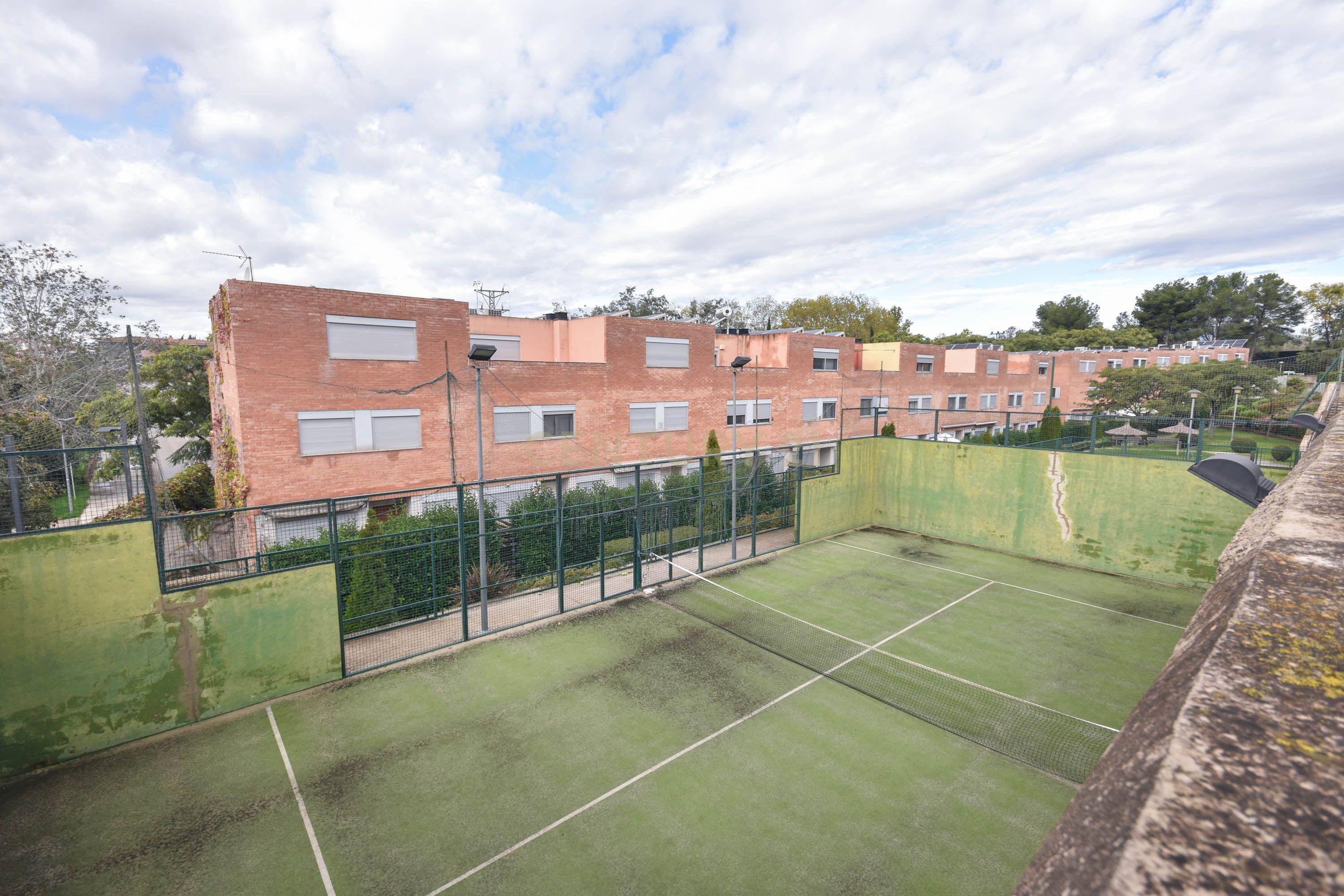Casa Moderna em Barcelona com Jardim e Piscina Comum - Image 57