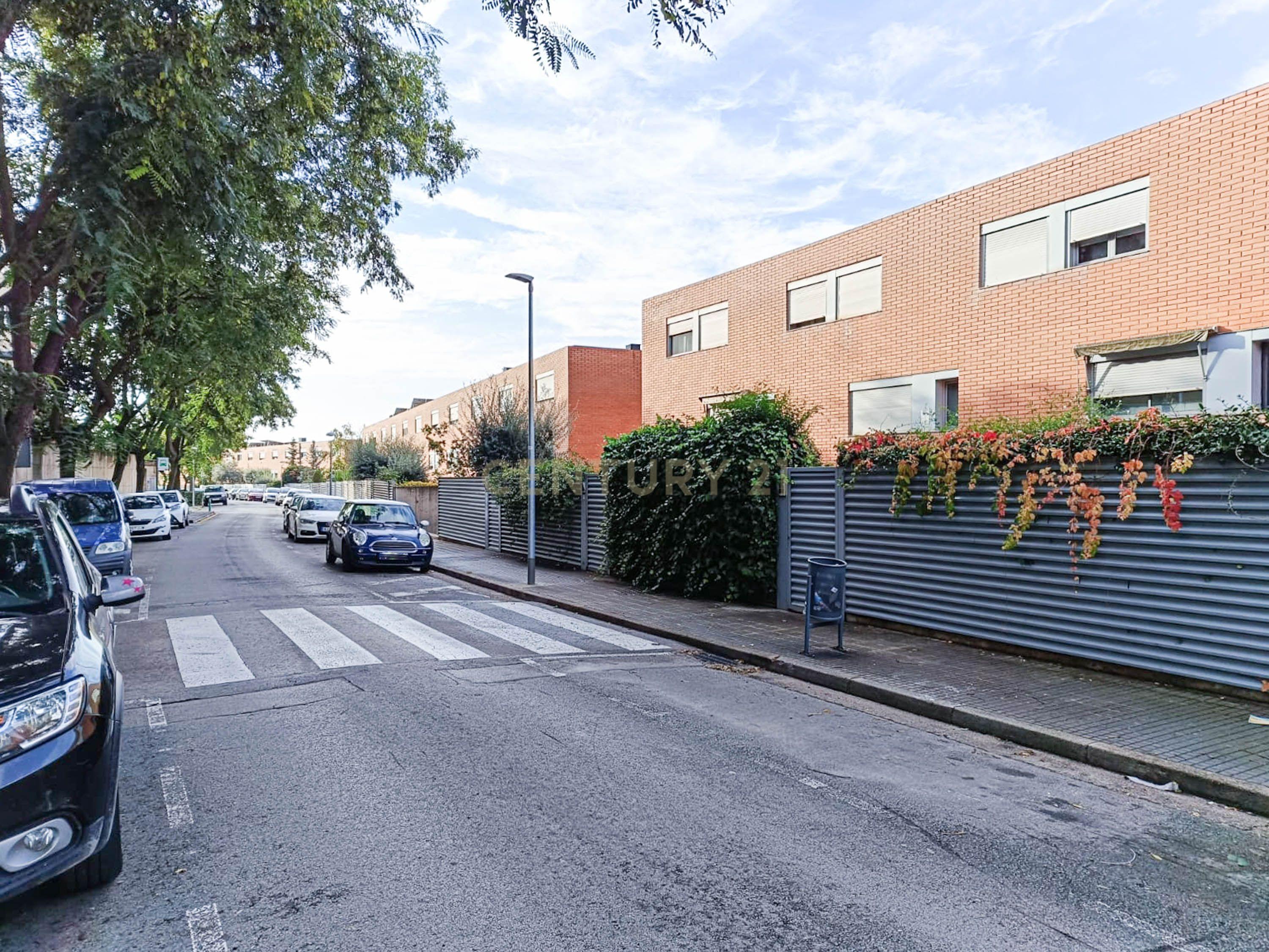 Casa Moderna em Barcelona com Jardim e Piscina Comum - Image 58
