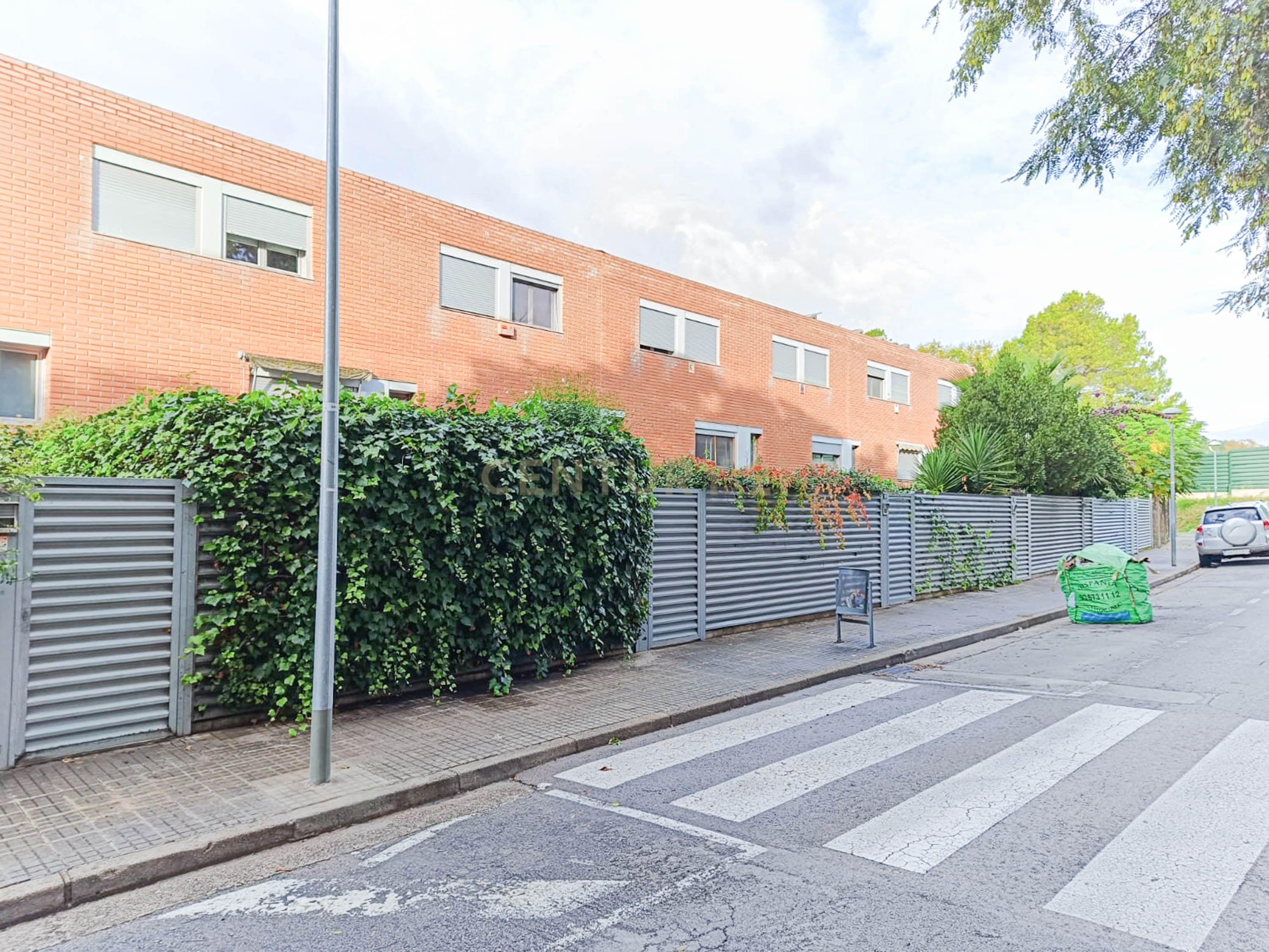 Casa Moderna em Barcelona com Jardim e Piscina Comum - Image 59