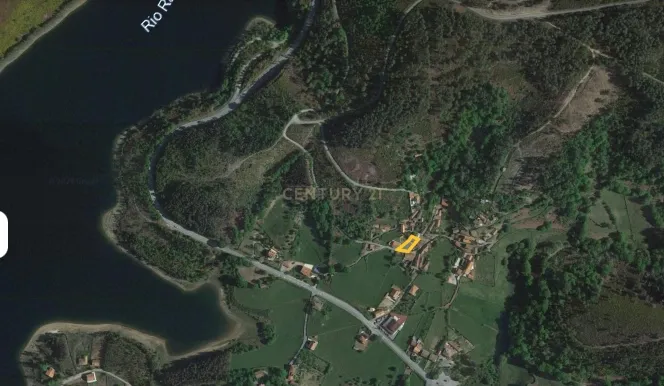Casa em pedra para reabilitar perto da albufeira da barragem da Venda Nova. - Image 12