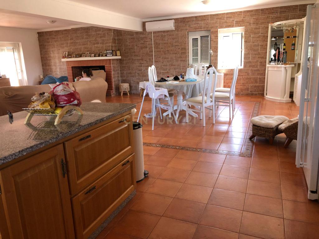 Espetacular Moradia com Piscina e Vinhedo em Campo Maior - Image 29