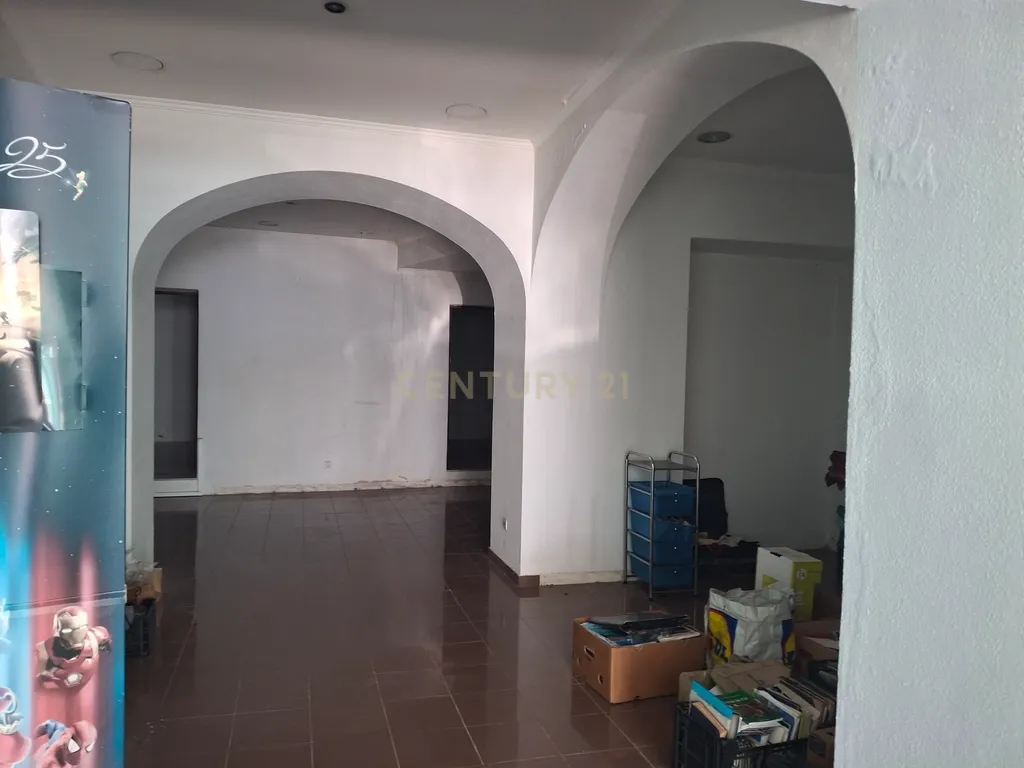 Prédio no Montijo com apartamento 1º piso e loja R/c - Image 17