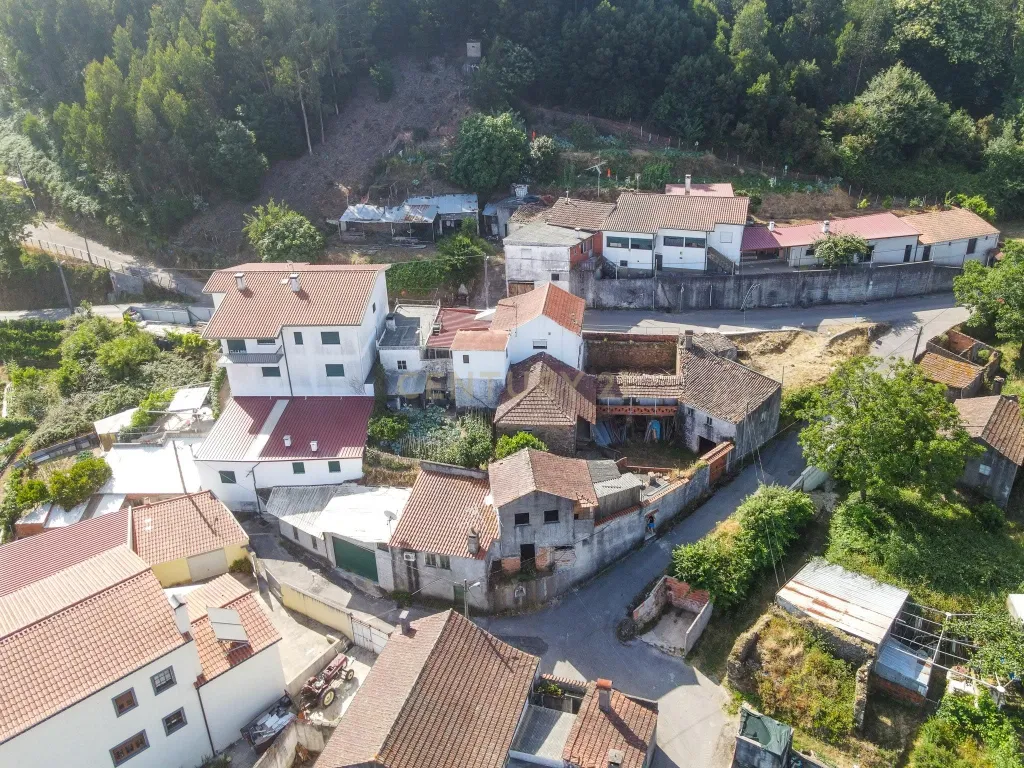 Moradia T1, para Reconstruir, Vila Nova, Miranda do Corvo - Image 3