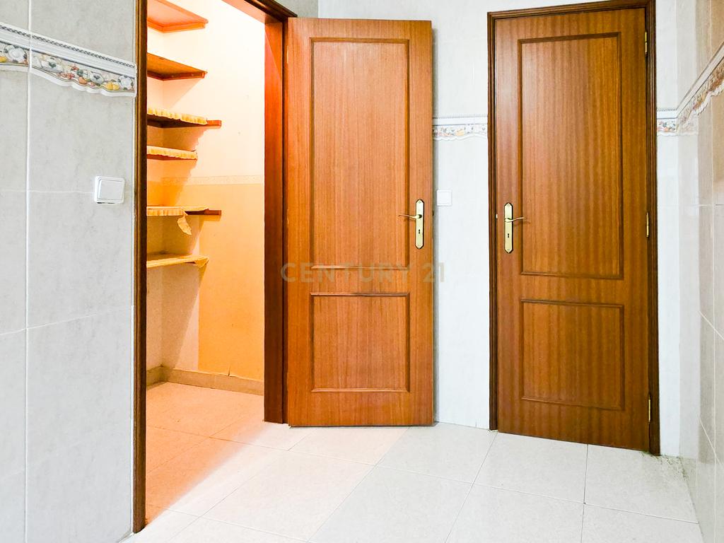 Apartamento T2 + 1 em Pinhal Novo, Palmela Arrendamento - Image 6