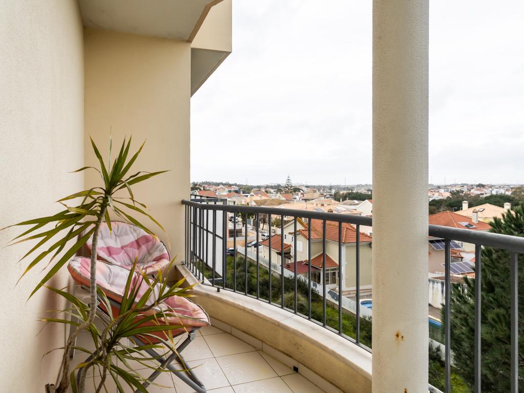 T3+2 268 m2, c/ Elevador e Garagem - Image 6