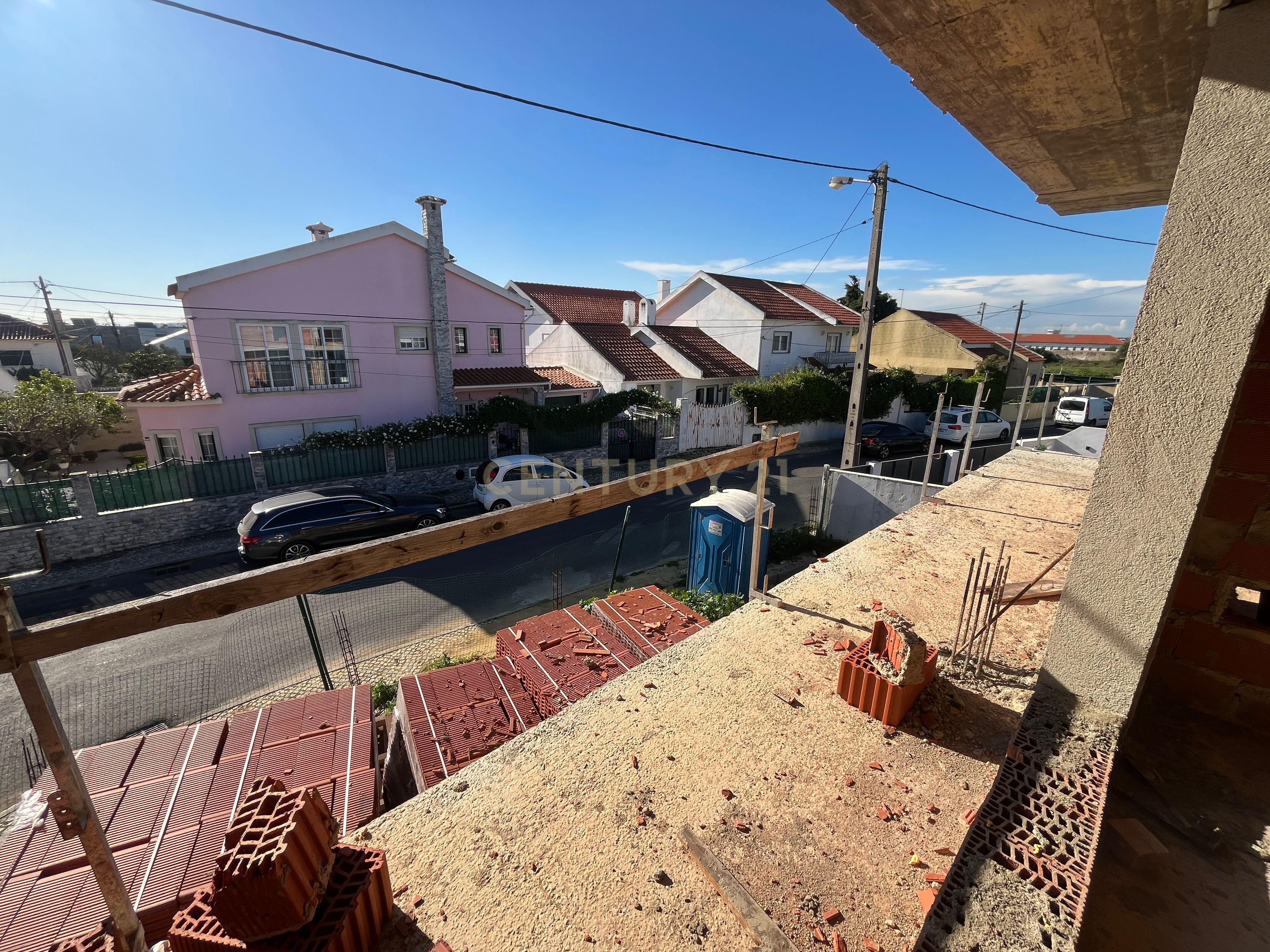 Moradia isolada T4 em construção São Domingos de Rana - Image 16
