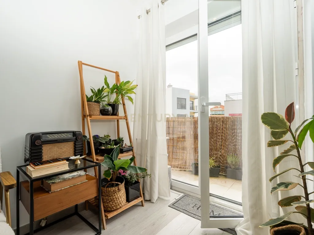 * ESPECTACULAR APARTAMENTO NO CENTRO DE MAFRA, COM VARANDA E PARQUEAMENTO * - Image 9