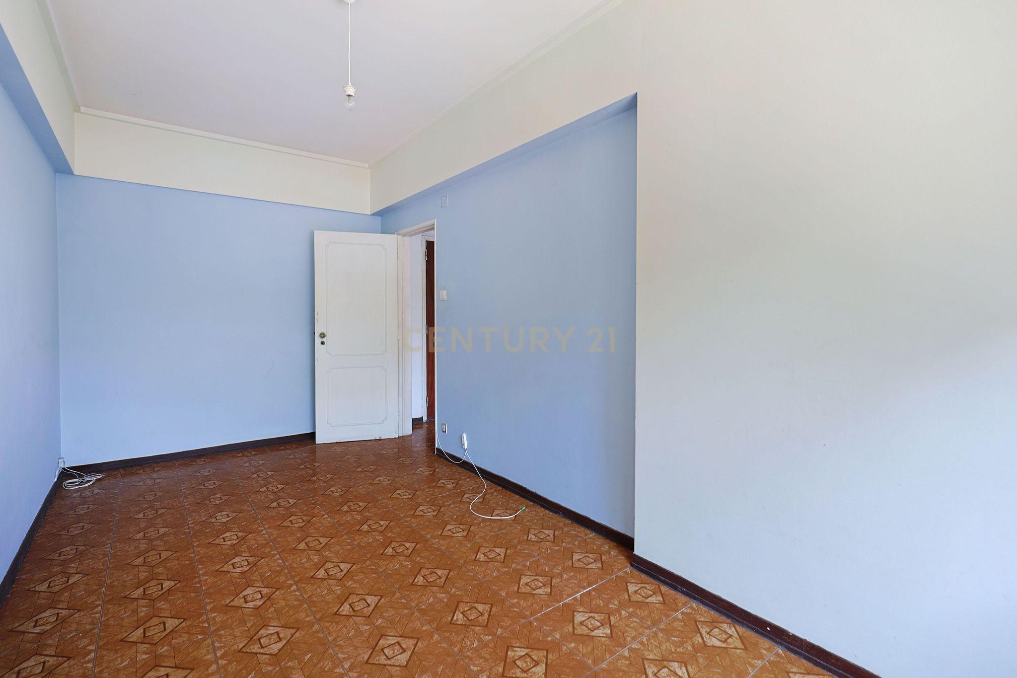 Fotografia 8 de Apartamento T2 - Torre Da Marinha/Seixal