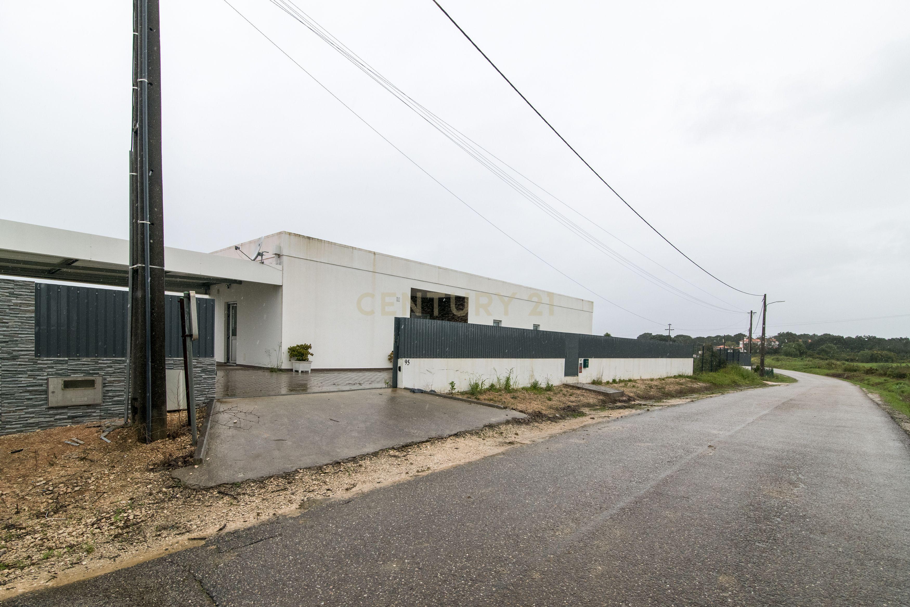 Magnífica Quinta com Moradia Moderna, Piscina e 1 Hectare de Terreno - Image 45