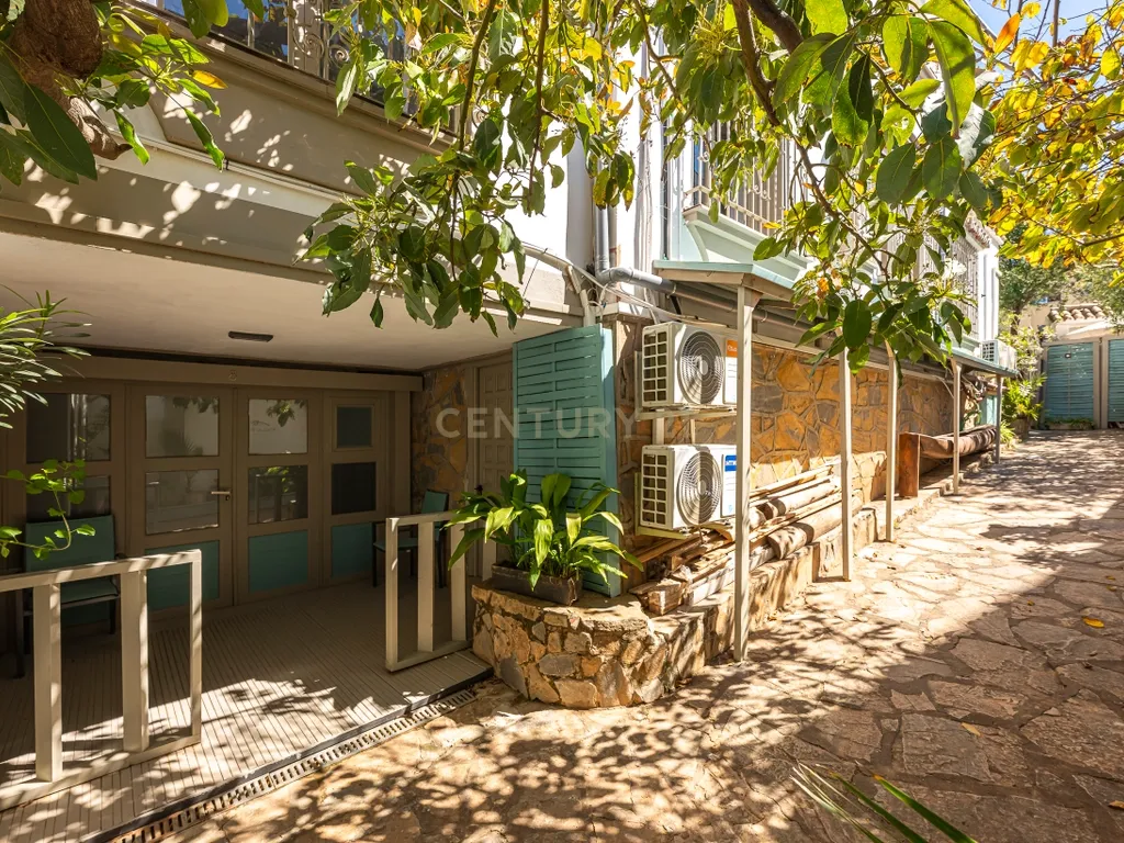 Villa (hotel boutique) en el centro de Marbella, España. - Image 50