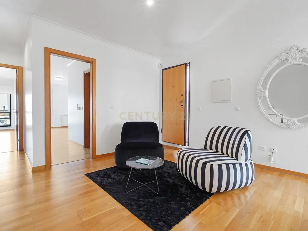 Apartamento T5 Duplex de Luxo para Arrendamento – Avenida do Brasil, Lisboa - Image 28