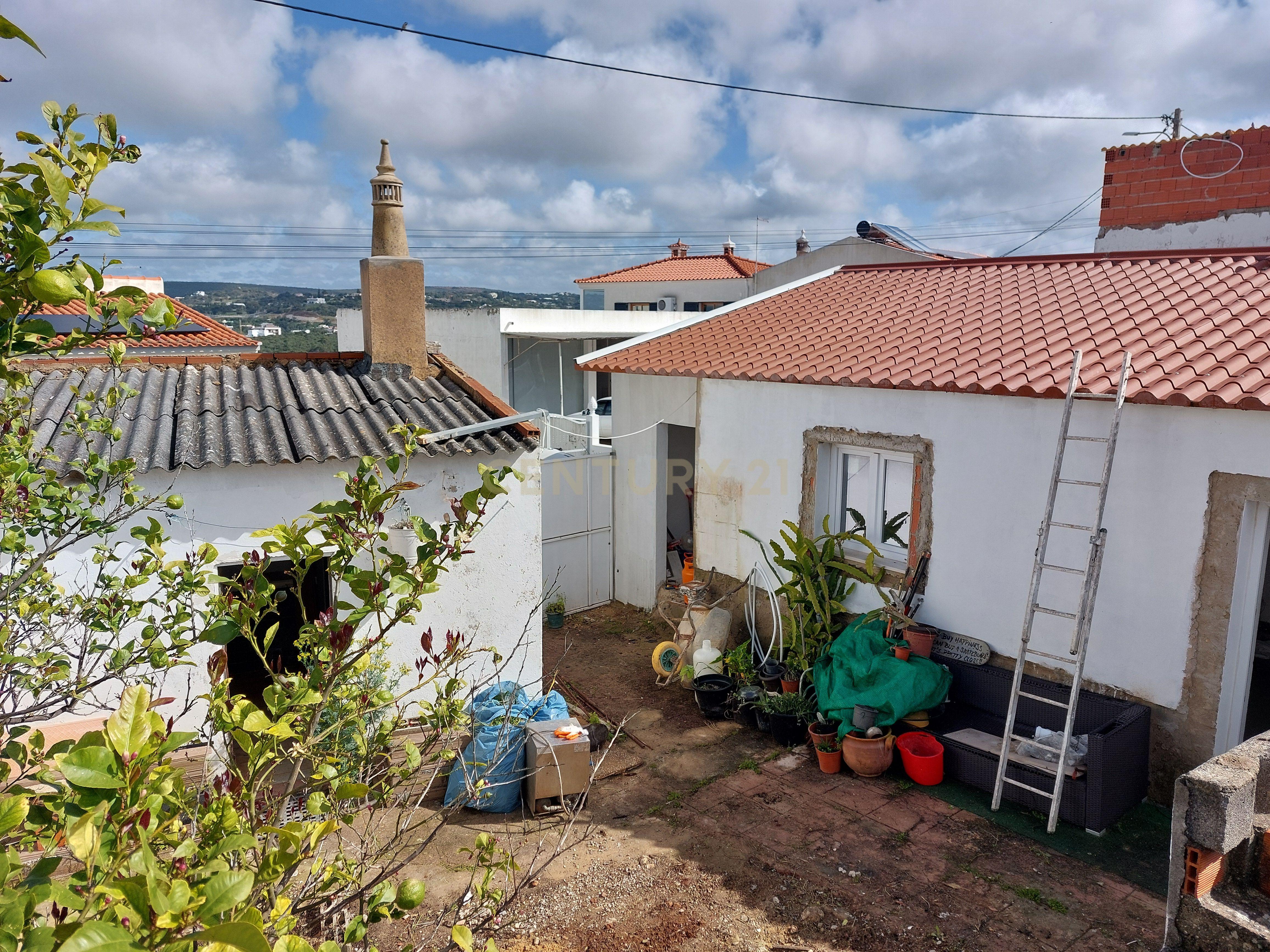 📍 LOULÉ | Moradia Térrea típica Algarvia para Recuperar - Image 33