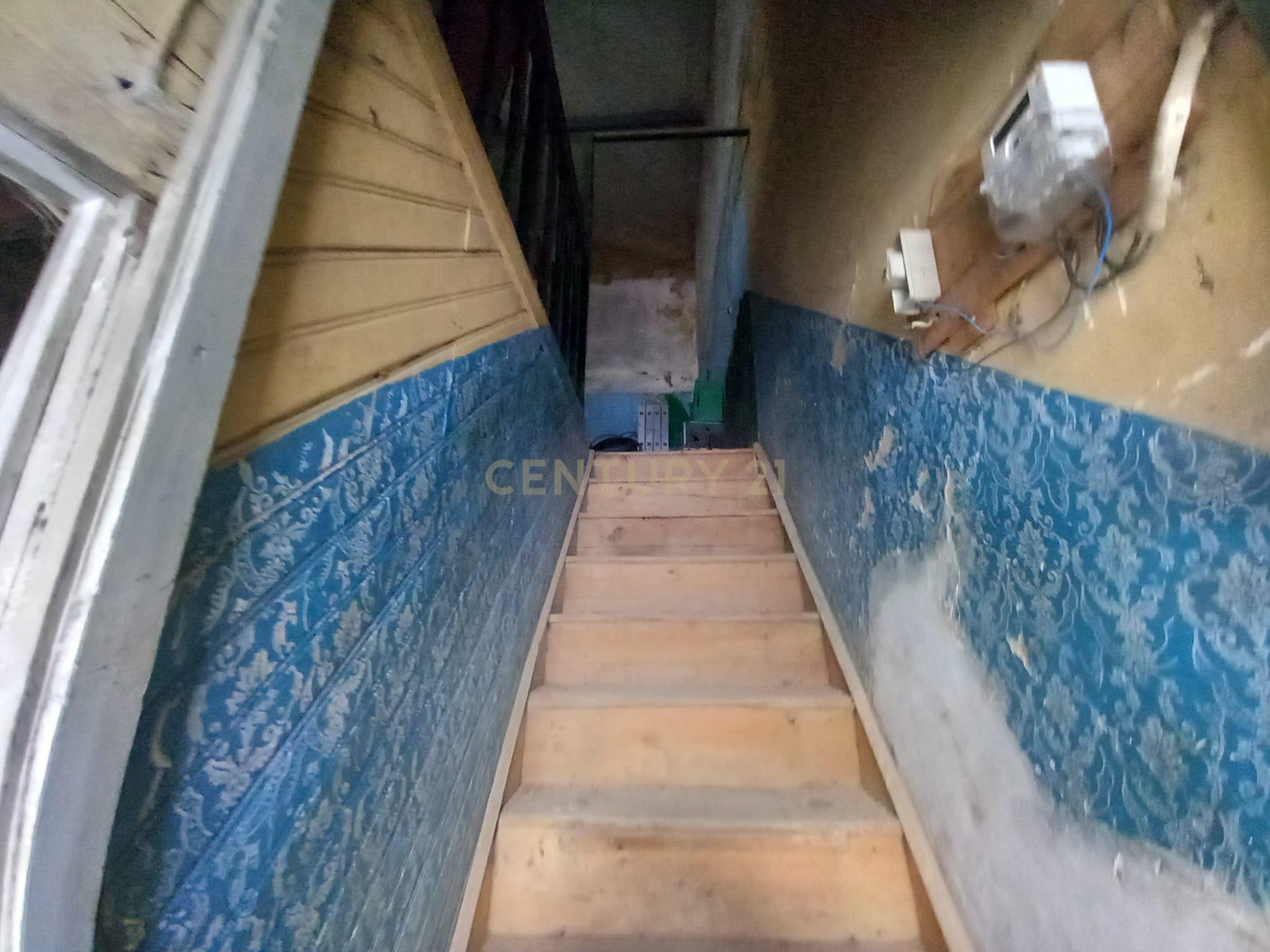 Moradia Com 2 pisos e quintal Ladoeiro - Image 2