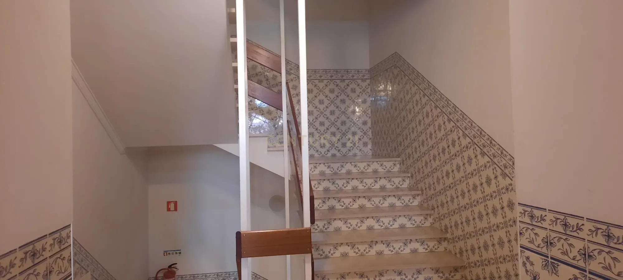 Apartamento T2 Duplex em Oiã- Oliveira do Bairro - Image 3