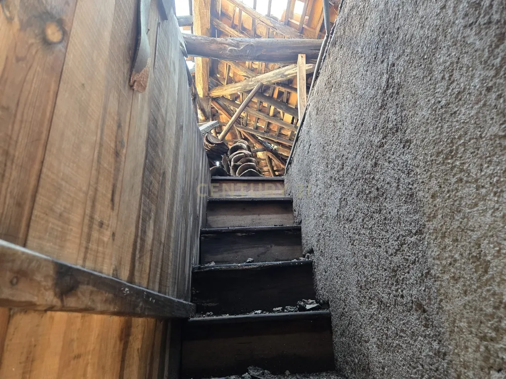 Moradias para recuperar com Enorme Potencial nos Escalos de Cima, Castelo Branco - Image 16