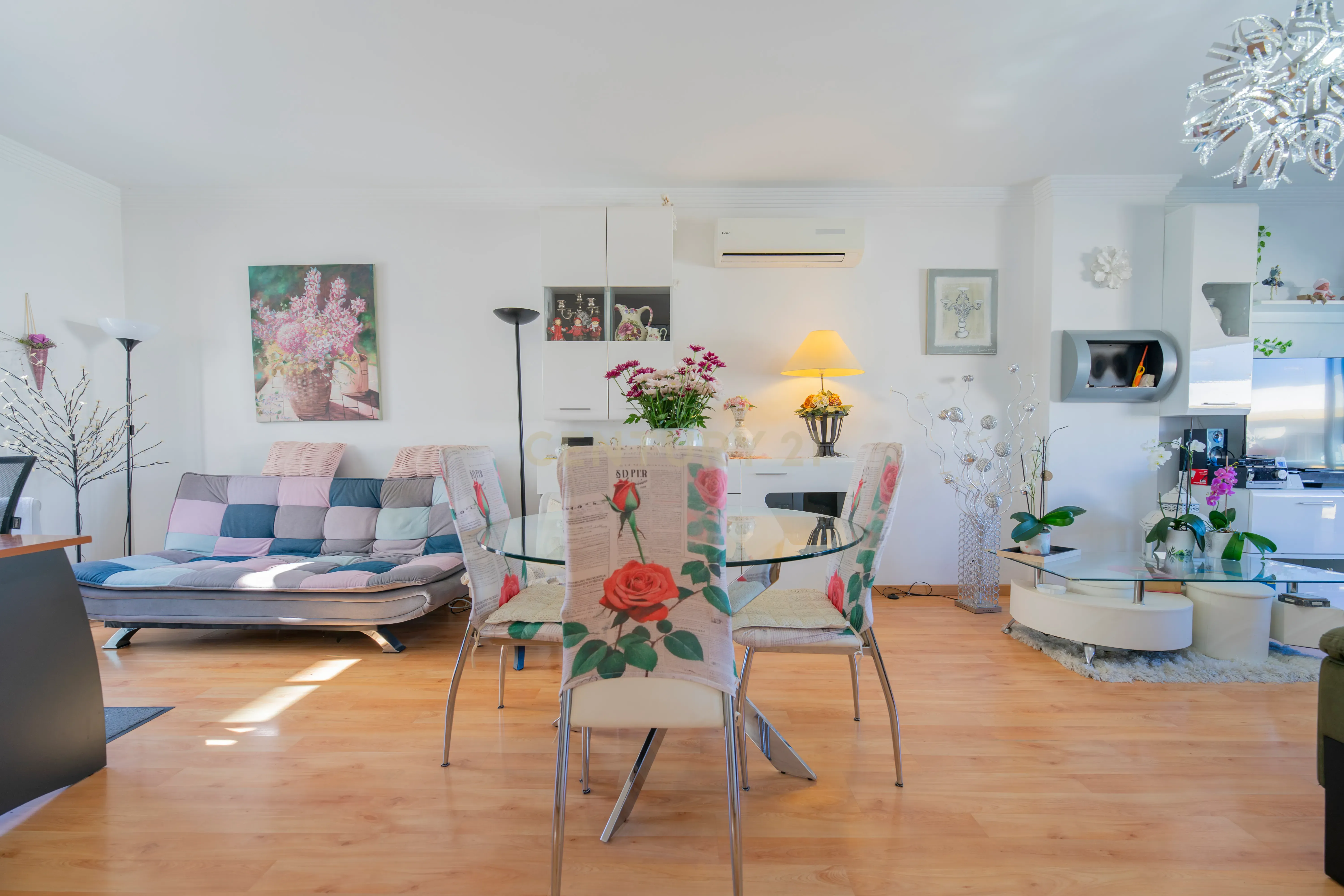 Fotografia 7 de Apartamento T2 Duplex em Olhão com 2 Lugares de Estacionamento e 2 Grandes Terraços, na Baixa de Olhão