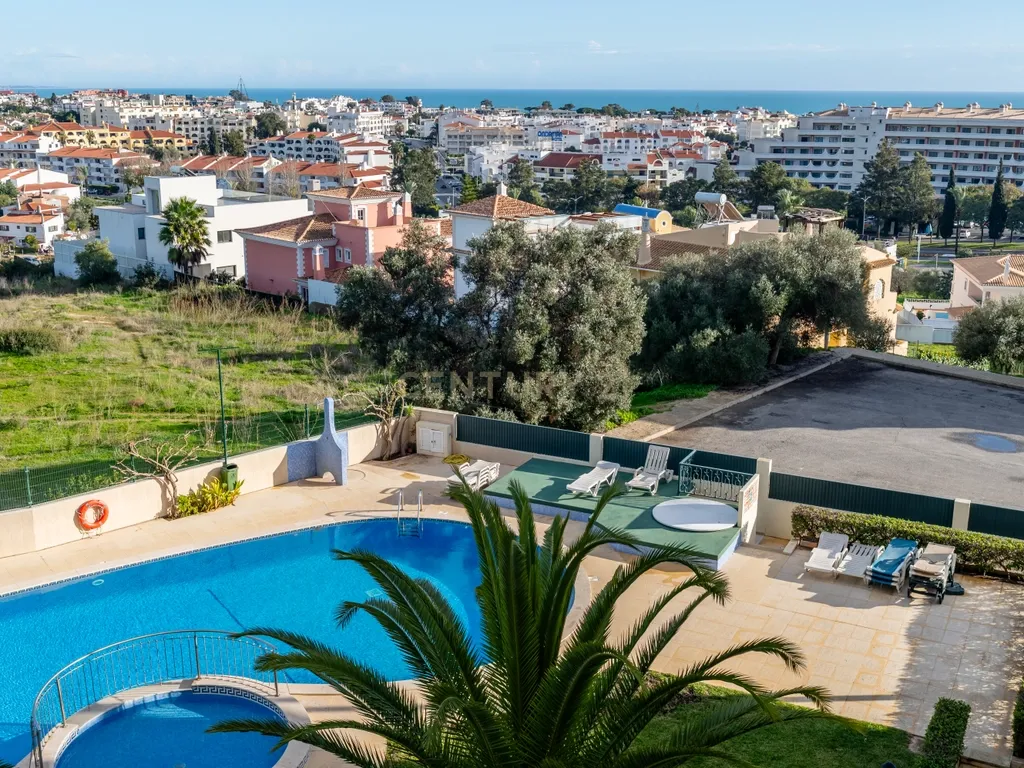 Apartamento T3 com Vista Mar, Piscina e Estacionamento – Edifício Belo Horizonte | Correeira, Albufeira - Image 24