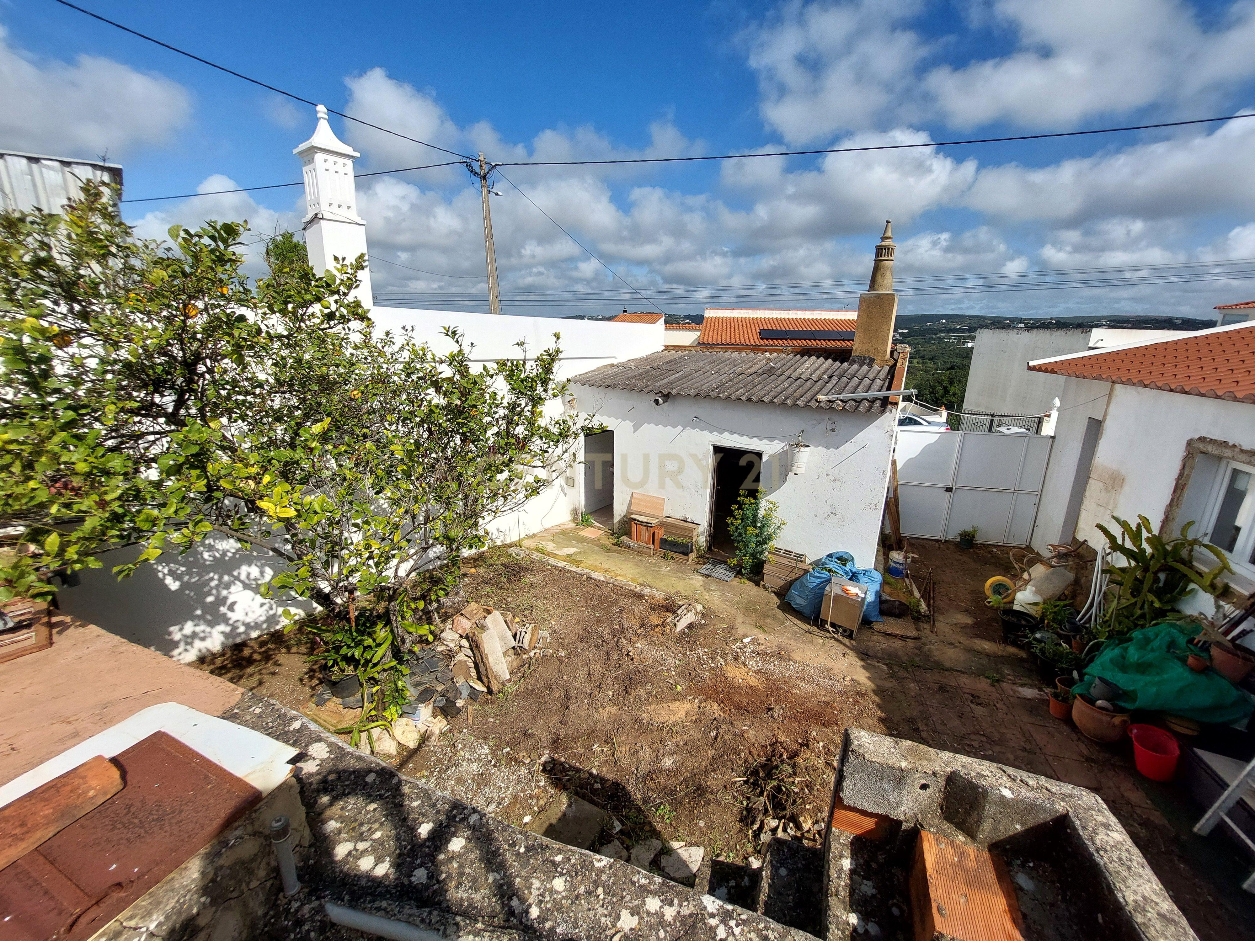 📍 LOULÉ | Moradia Térrea típica Algarvia para Recuperar - Image 30