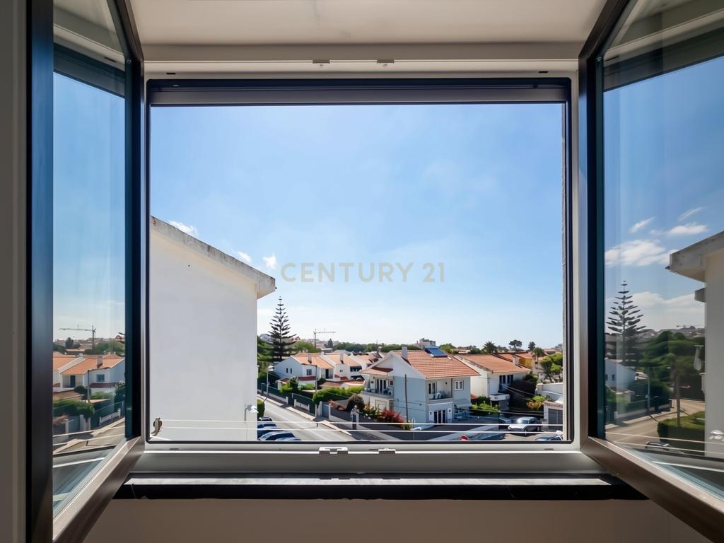 T1 em São Pedro do Estoril | Vista de Mar | 400m da Marginal - Image 9
