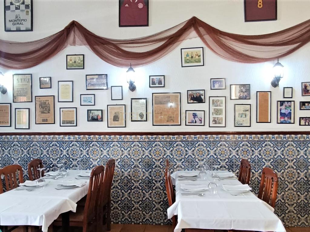 Trespasse de um conceituado restaurante "O Malcriado", com apartamento T2 associado,  no centro de Matosinhos, Porto - Image 8