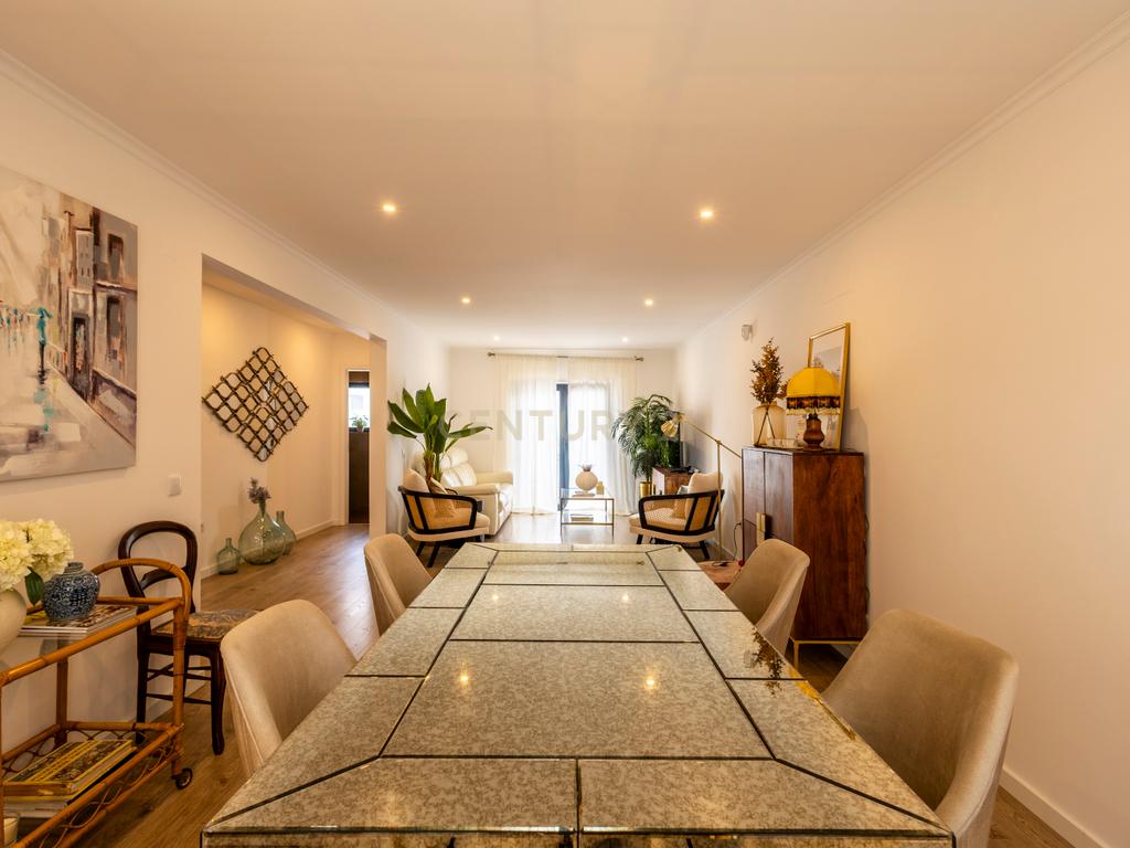 Moradia de Sonho na Charneca da Caparica – Elegância, Conforto e Localização Privilegiada - Image 50