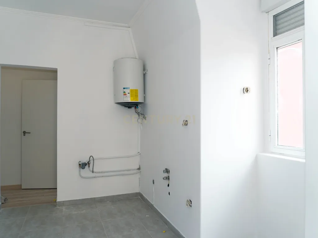 Apartamento T2 em Campo de Ourique, Lisboa - Image 5