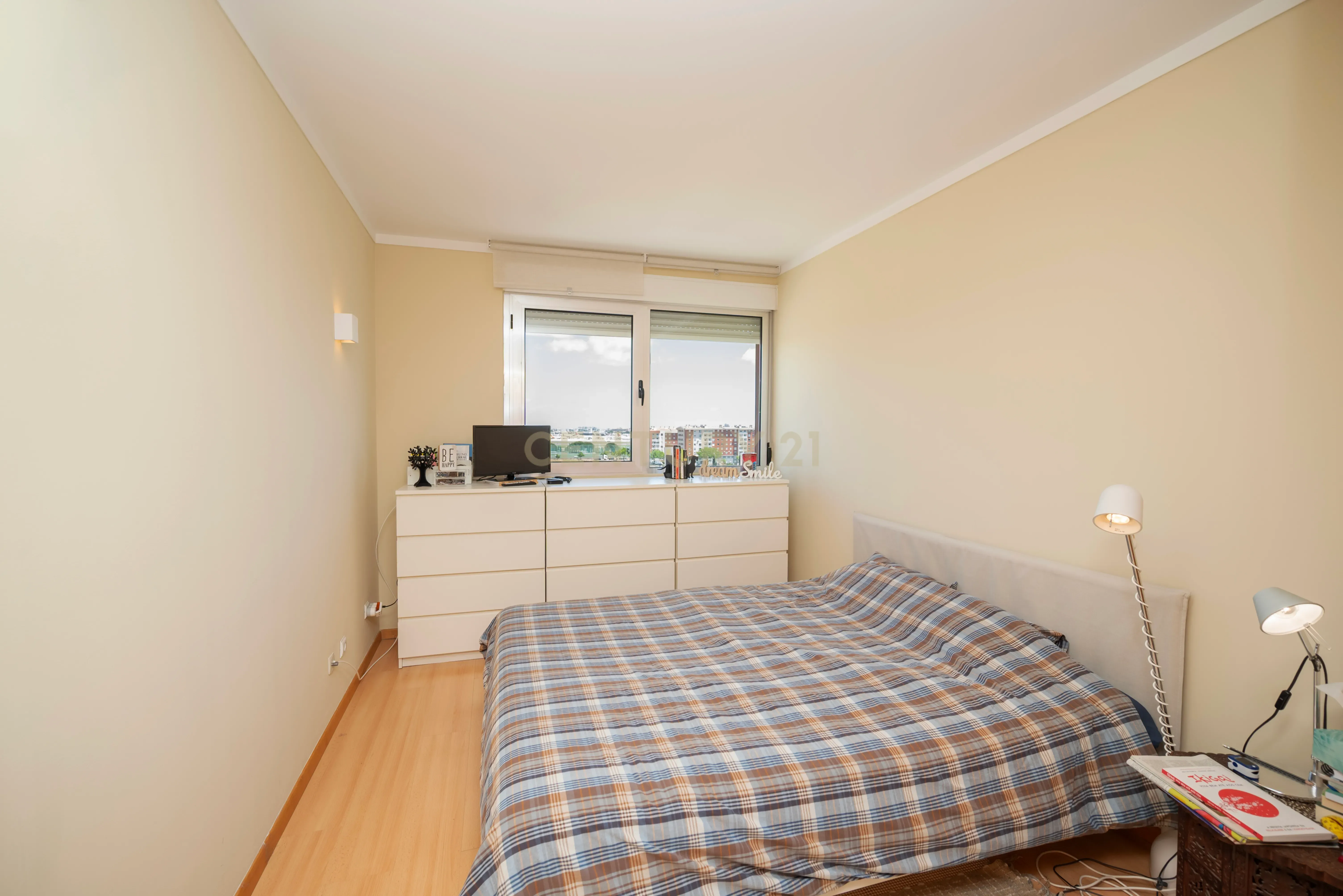 Apartamento T3 Luminoso com Vista Deslumbrante e Localização de Excelência – Parque Oeste / Quinta das Conchas - Image 14
