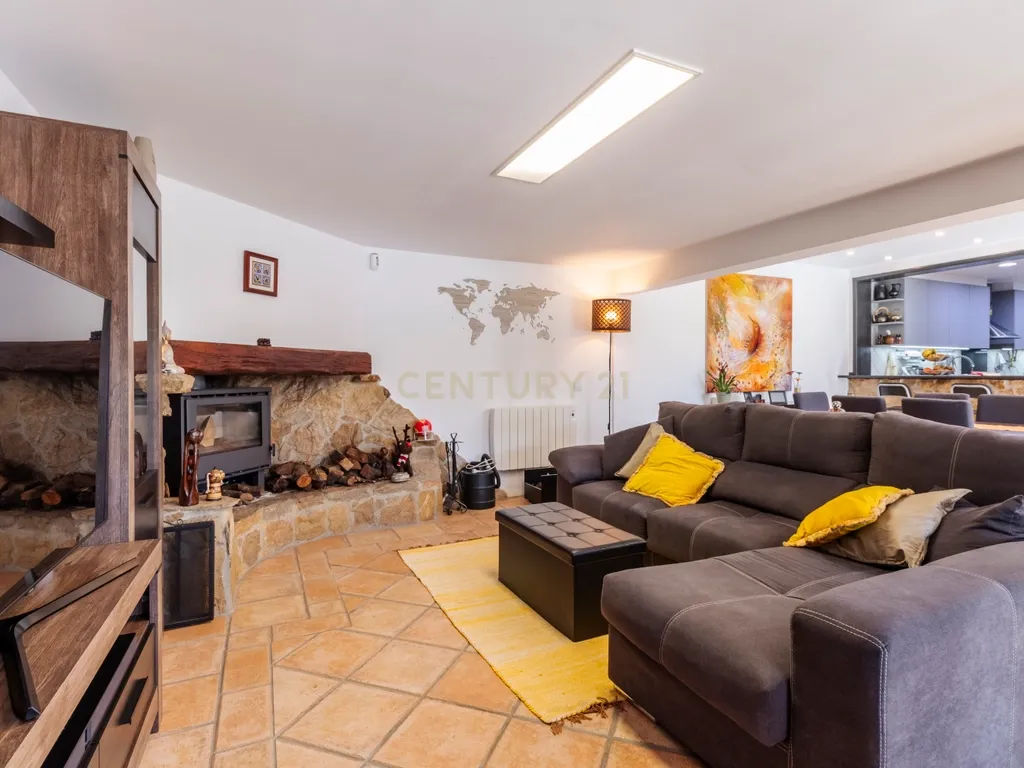 Moradia T4 como nova com piscina na Marisol em Lote de 500m² - Image 27