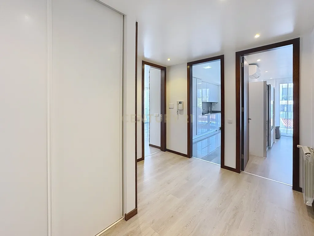 Penthouse T2 com Terraço e Piscina Privativa – Sítio da Nazaré - Image 24