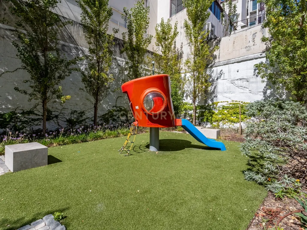 Luxuoso T1 Loft no Campo Grande, Lisboa - Image 19