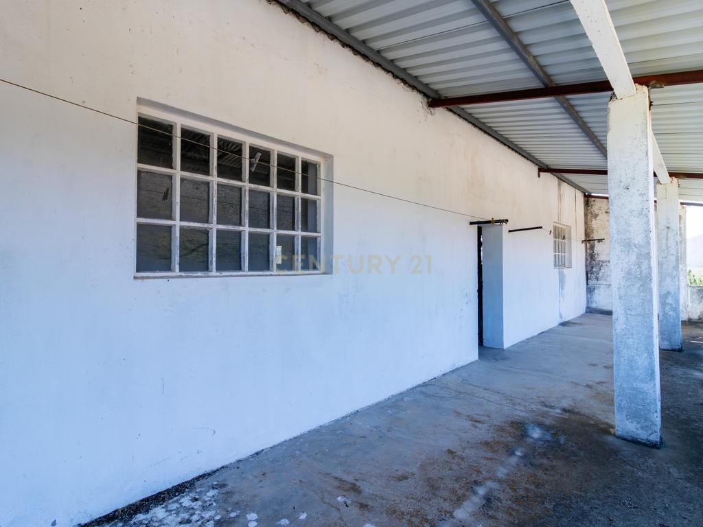 CONJUNTO MORADIA, 4 APARTAMENTOS E PAVILHÃO - Image 60