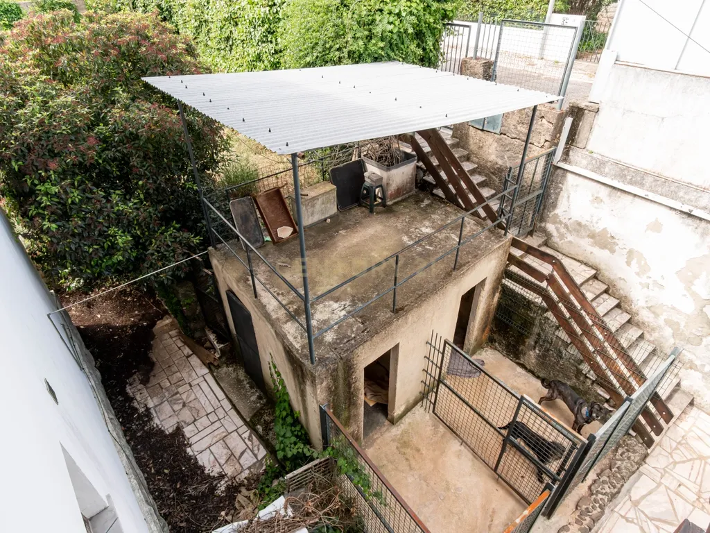 T6+1 em 1066 m2 de tranquilidade, para remodelar ou investir - Image 26