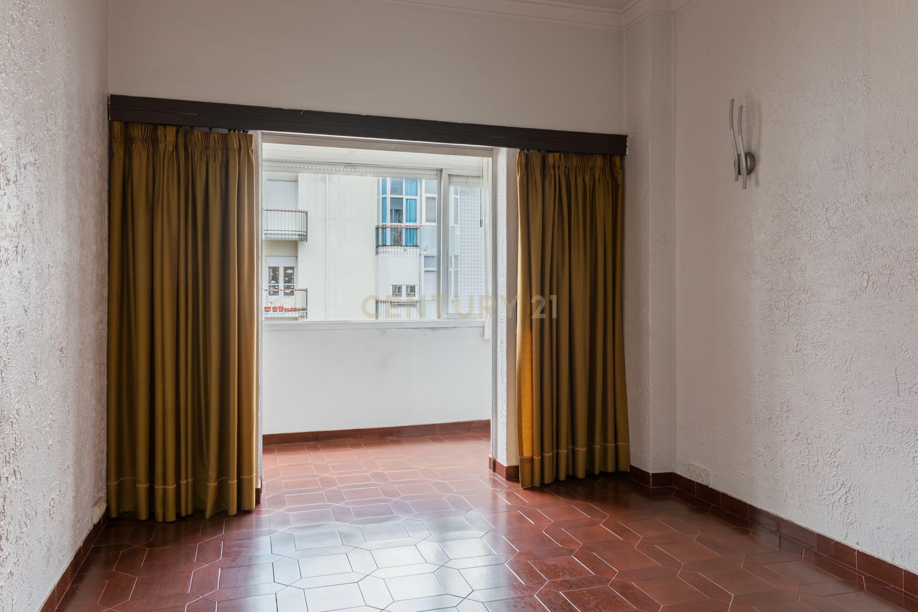 Fotografia 10 de T3 com Vista Monsanto | Conforto e Localização Privilegiada
