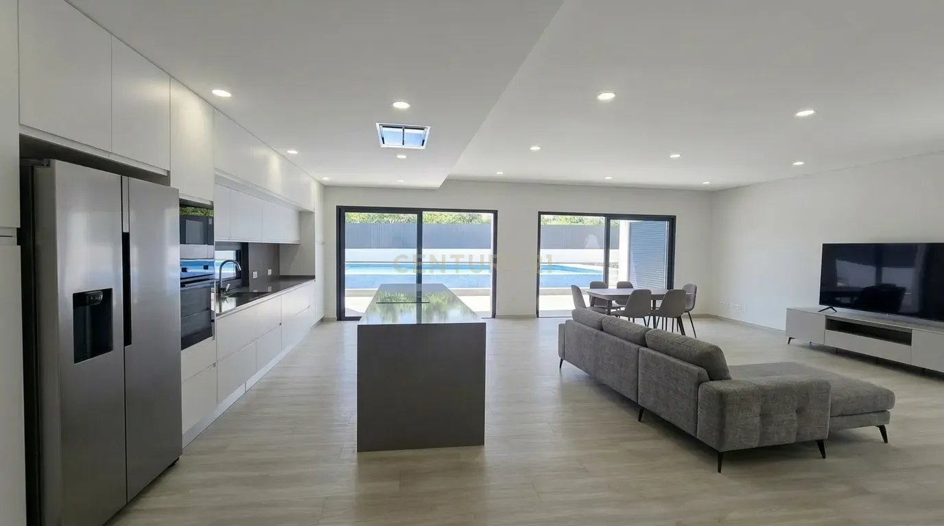 Fotografia 3 de Luxuosa Moradia Nova em Monte Canelas, Portimão