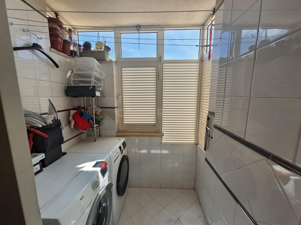 Apartamento T2 no Alto da Faia em Telheiras - Image 2