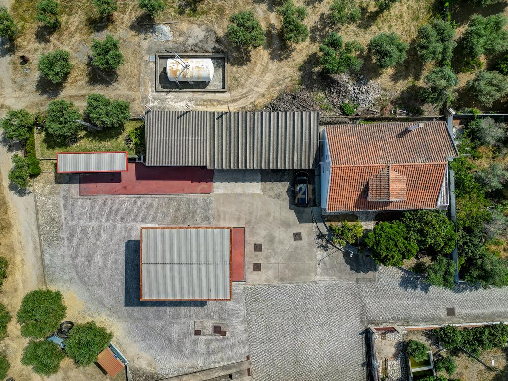 OPORTUNIDADE 360º – Moradia T3 + Posto de Combustível GALP + Terrenos (36 000 m²) - Image 42